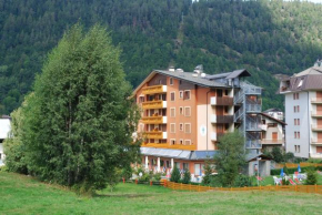  Hotel Derby  Априка